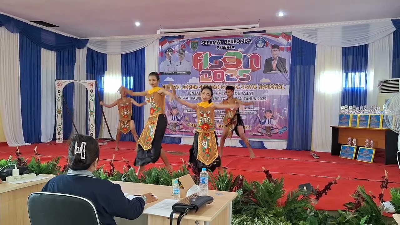 Juara 1 Tari Kreasi FLS3N SMP Tingkat Barito Selatan.