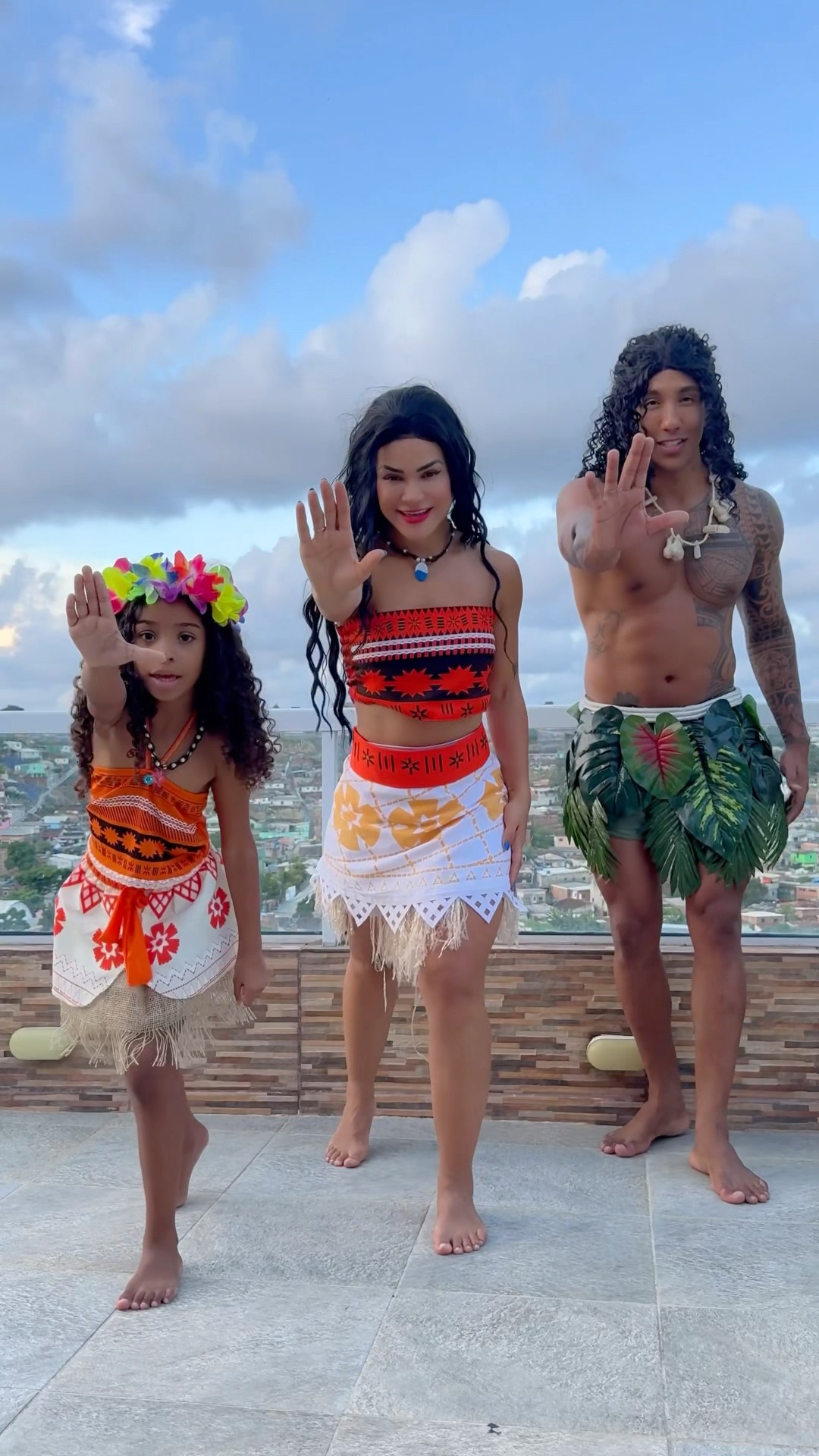 Moana’s Family ?? @ApolloSant \u0026 Winny #wait #dance