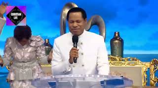 15 Minutes Tongues Of Fire With Pastor Chris screenshot 5
