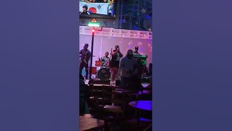 DUSHELELE YA #alikiba IKIIMBWA LIVE WAPE MAONI YAKO  #millardayo #youtubeshorts #africa #trending