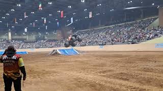 OUTLAW MONSTER TRUCK SLAP WHEELIE AND DONUTS  LEXINGTON KY 2025 MONSTER TRUCK WARS