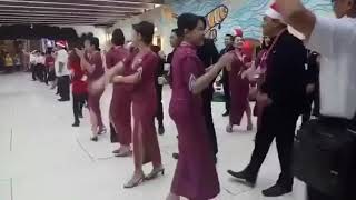 Pramugari Lion Grup Di Goyang