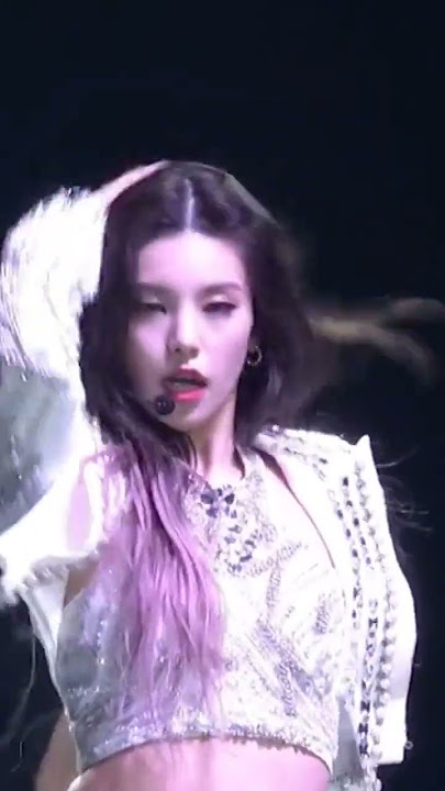 yeji - shoot fancam [ITZY CHECKMATE WORLD TOUR] SEOUL D2
