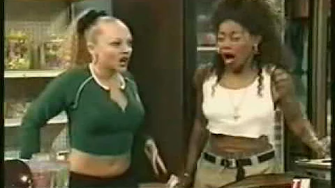 MADtv -  Melina & Lida - Robbed