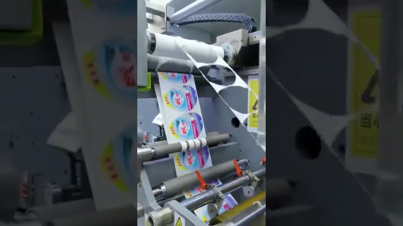 2020 DYM Automatic waste matrix turret rewinder working video in customer factory