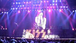 Say Yeah In Vienna Kiss