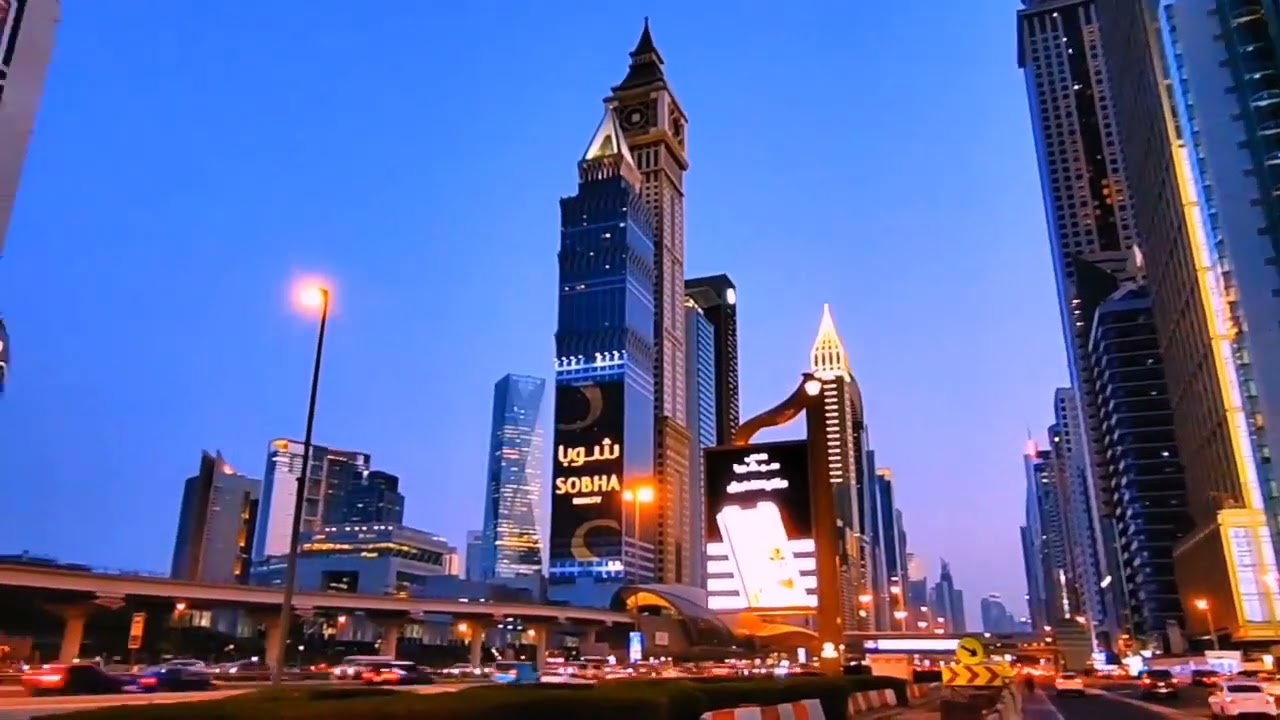 Dubai jalan jalan sheikh Zayed road museum of the future UAE