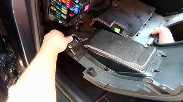 Audi A4 B6 brake light switch