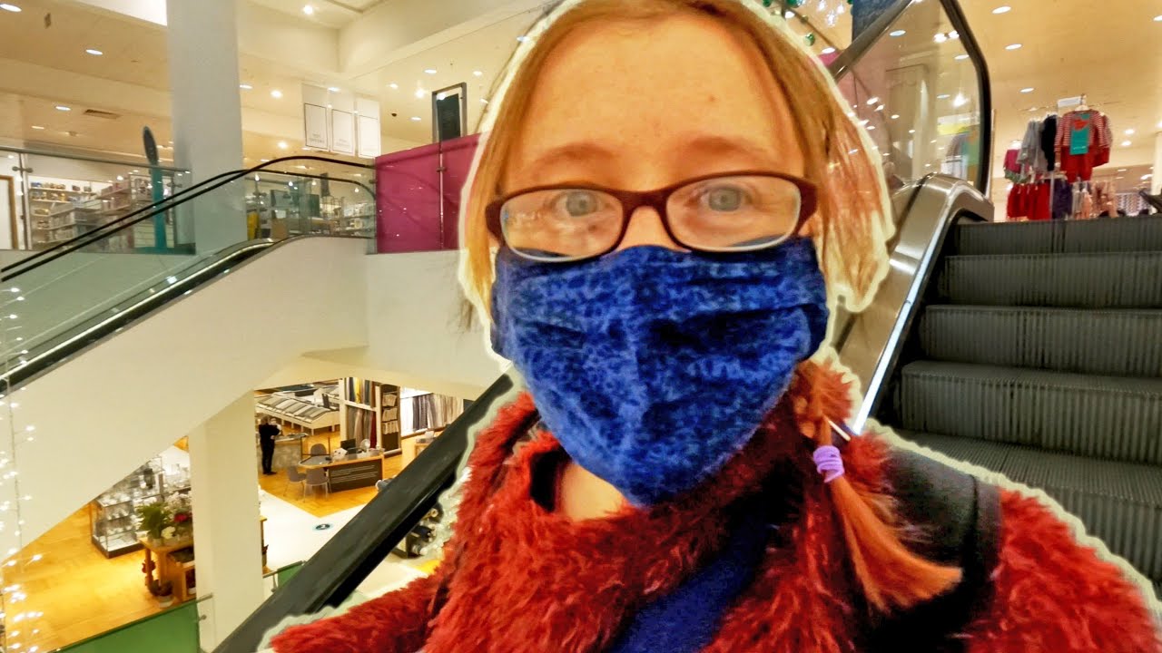 CHRISTMAS SHOPPING in CARDIFF 2020.