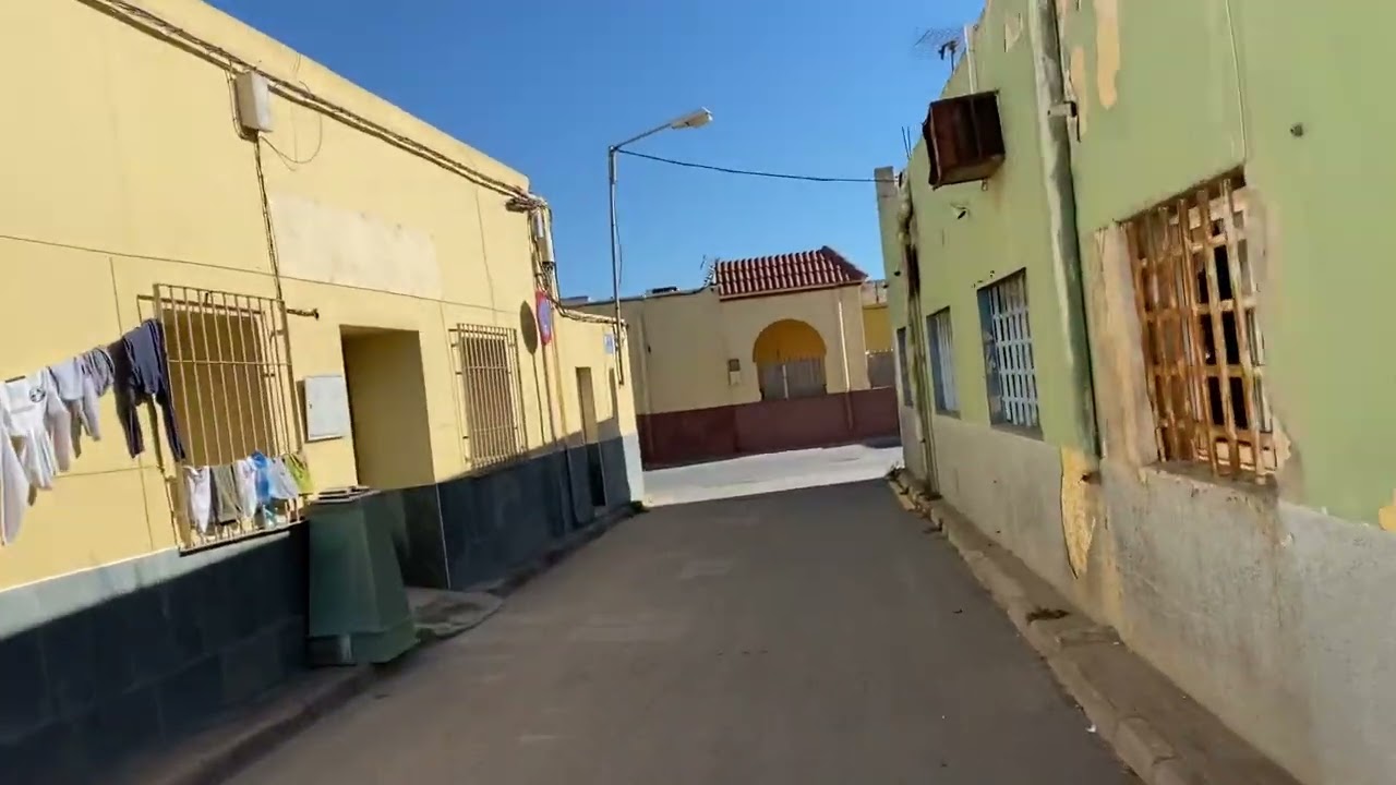 Esto es España esto es La Mojonera el epicentro de la mano de obra de los invernaderos almerienses