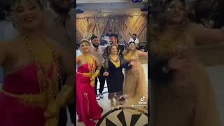 Kobra Murat Tın Ailesi Eşi Emine Kızı Sergül Oğlu Doğuş Gelini Sevinç Divandiler Resimi