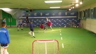 Thomas Ruesink 2v1 using the wall