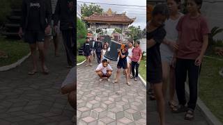 MURID MONSTER TERTUTUP EMBER