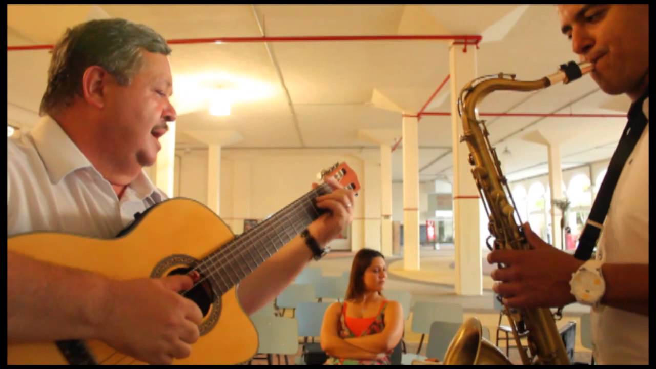 Gravado na Mega Tocata CCB 2013. Violão irmão Jonas de Astorga e no Sax simplesmente Diogo Pinheiro
