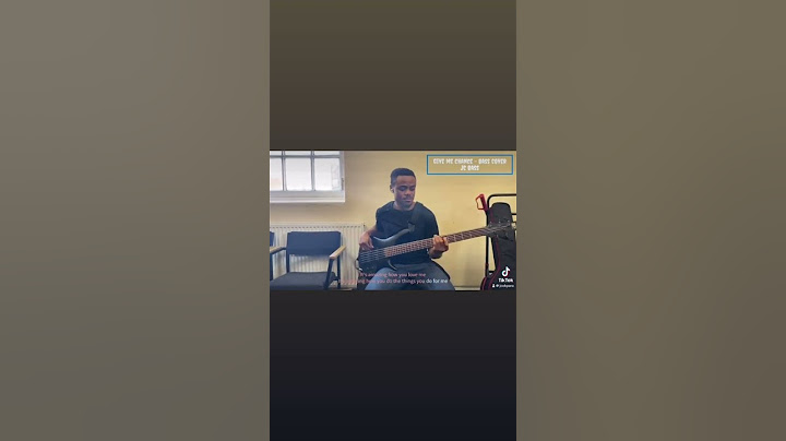 🔥 Bass Cover of "Give Me Chance" by Bidemi Olaoba & Mercy Chinwo! #Shorts 🎸 #BassGuitarCover #fyp