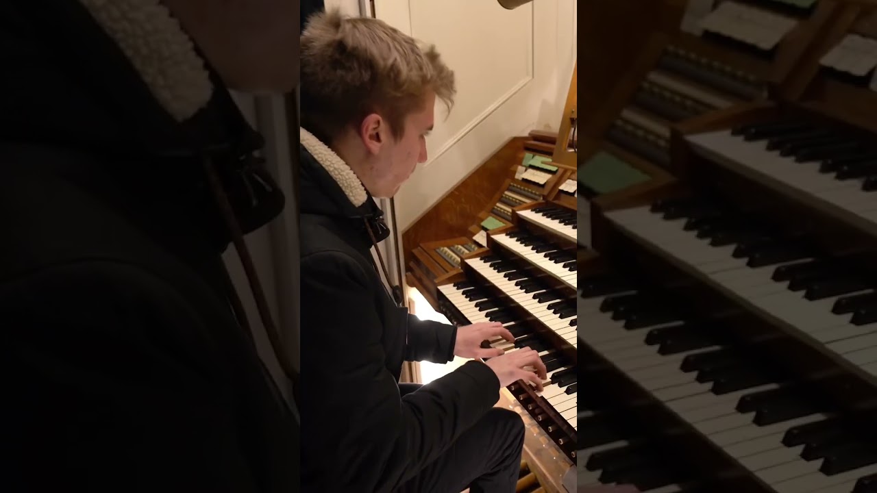 We found a HUGE Pipe Organ in an ABANDONED Concert Hall! 😨 