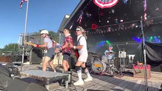 july 3 2022 Baytown tx 4 of July celebration bicentennial park the spazmatics