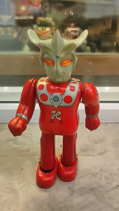 Rare Ultraman Leo Battery Operated Tin Toy (Made in Japan By Bullmark)