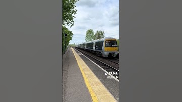 Chiltern railway class 168 passing through kings Sutton
