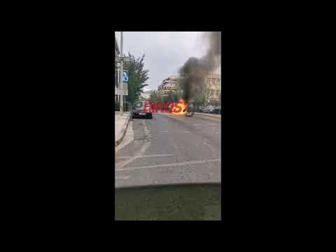 enikos.gr -Αυτοκίνητο τυλίχθηκε στις φλόγες στην Αχαρνών