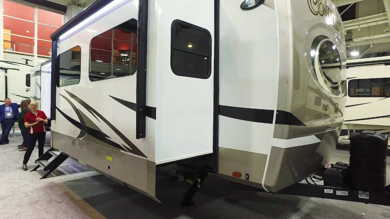 2019 Palomino-Columbus Castaway-86FK - YouTube