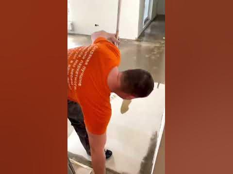 Немного юмора😂 Процесс подготовки основания к укладке паркета на стяжку ...