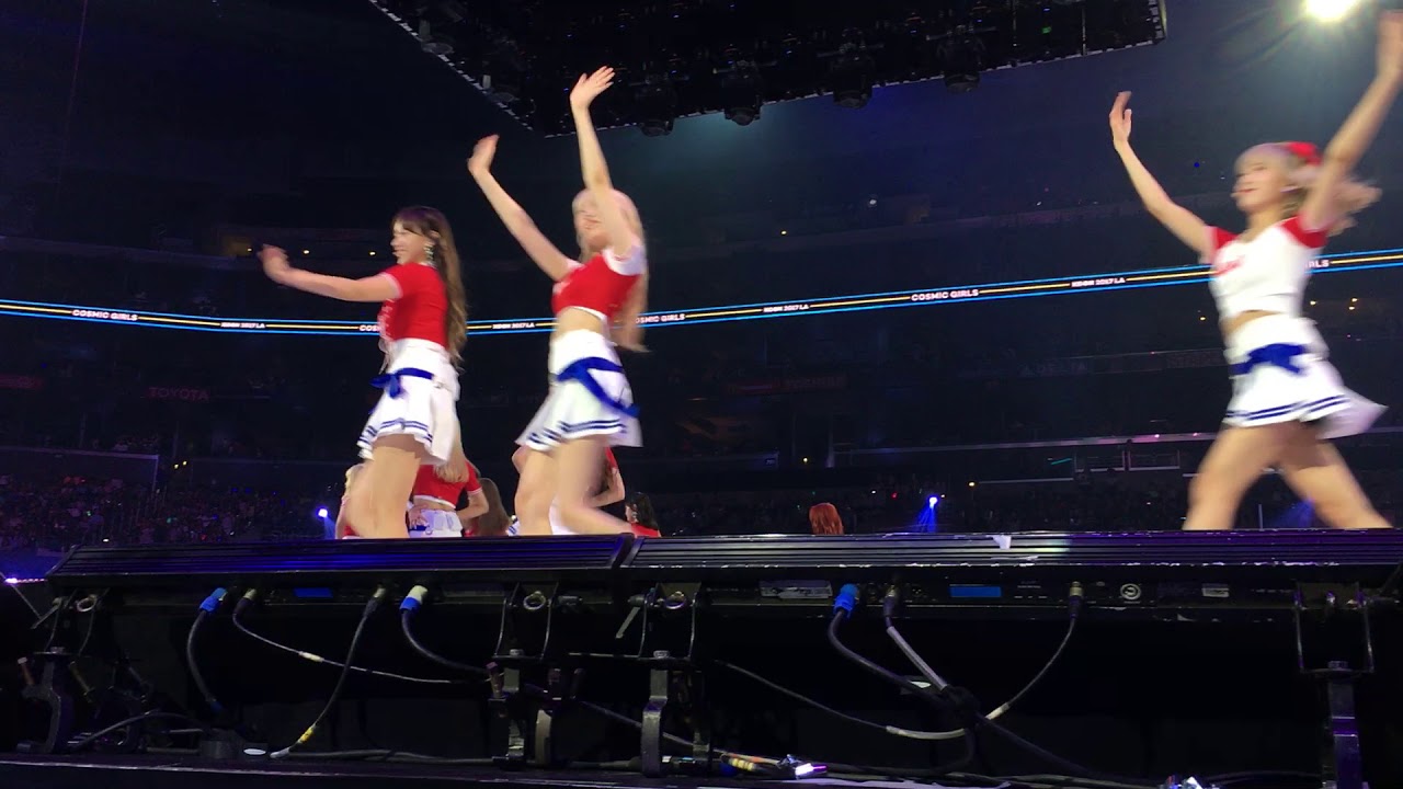 170819 WJSN(우주소녀) (Cosmic Girls) - 비밀이야 (Secret) Fancam KCON LA 2017 DAY 1