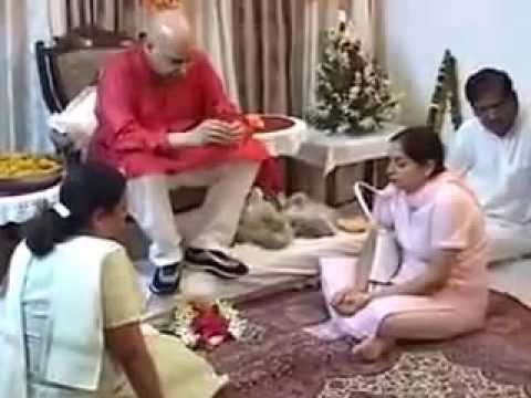 Rarest 1st Video of GURUJI with his Amrit voice