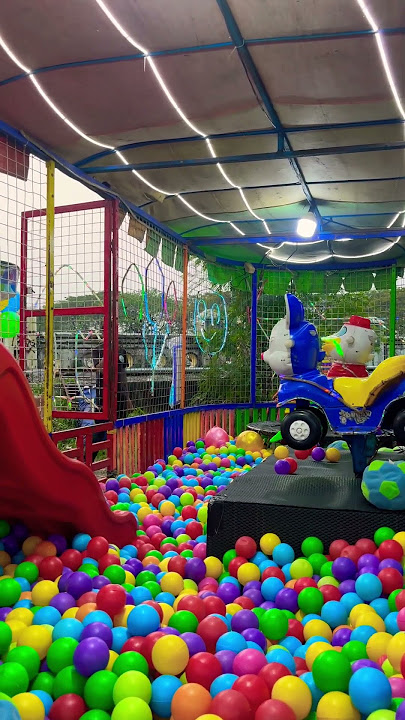 Bathing ball with yellow shirt kid