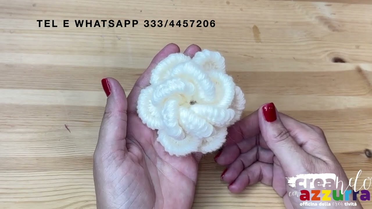 Rosa ad Uncinetto con filato Lurex per Collane