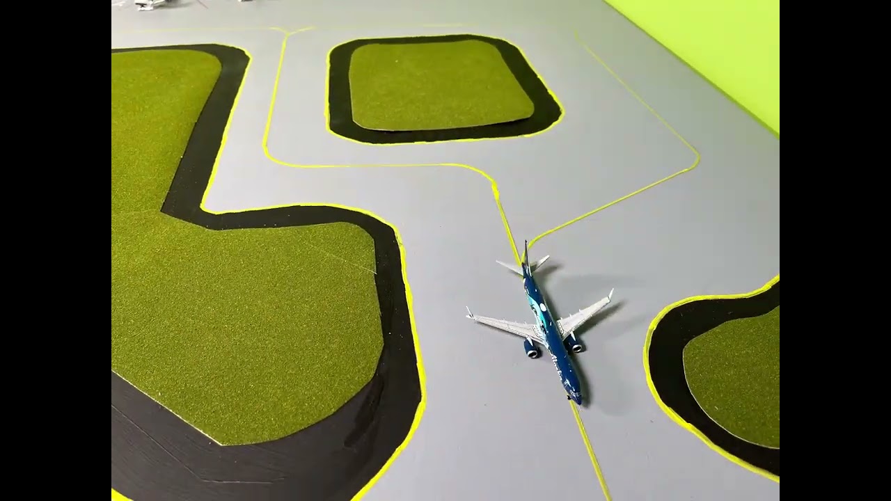 Boeing 747 taxi stop motion