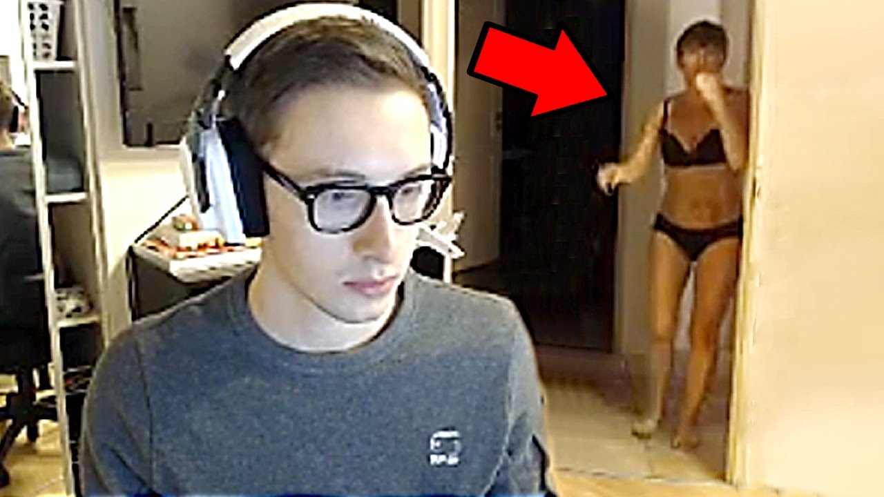 creepypasta anime Twitch Fails : Top 5 Funny Twitch Moments