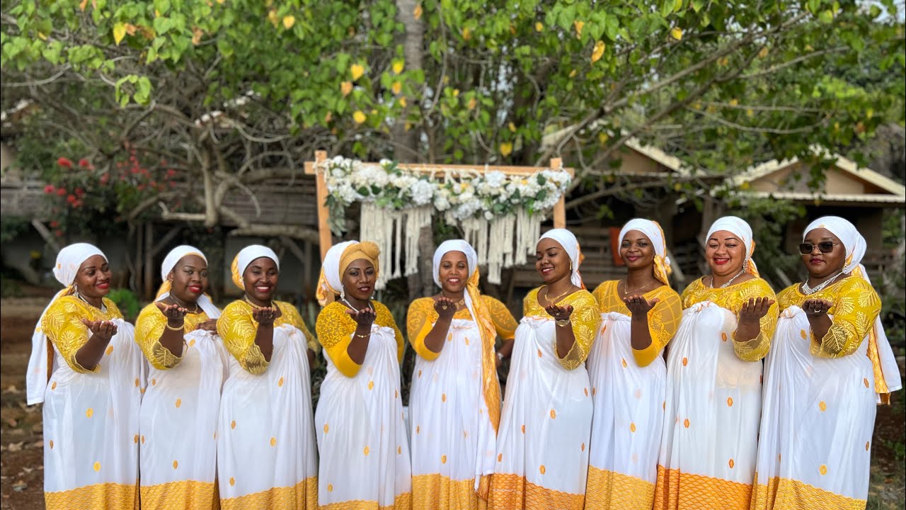 MADARASSATI SAANDIA DE BOUÉNI -       LES COULISSES  UZOURI WA DEBAA ÉDITIONS 2024