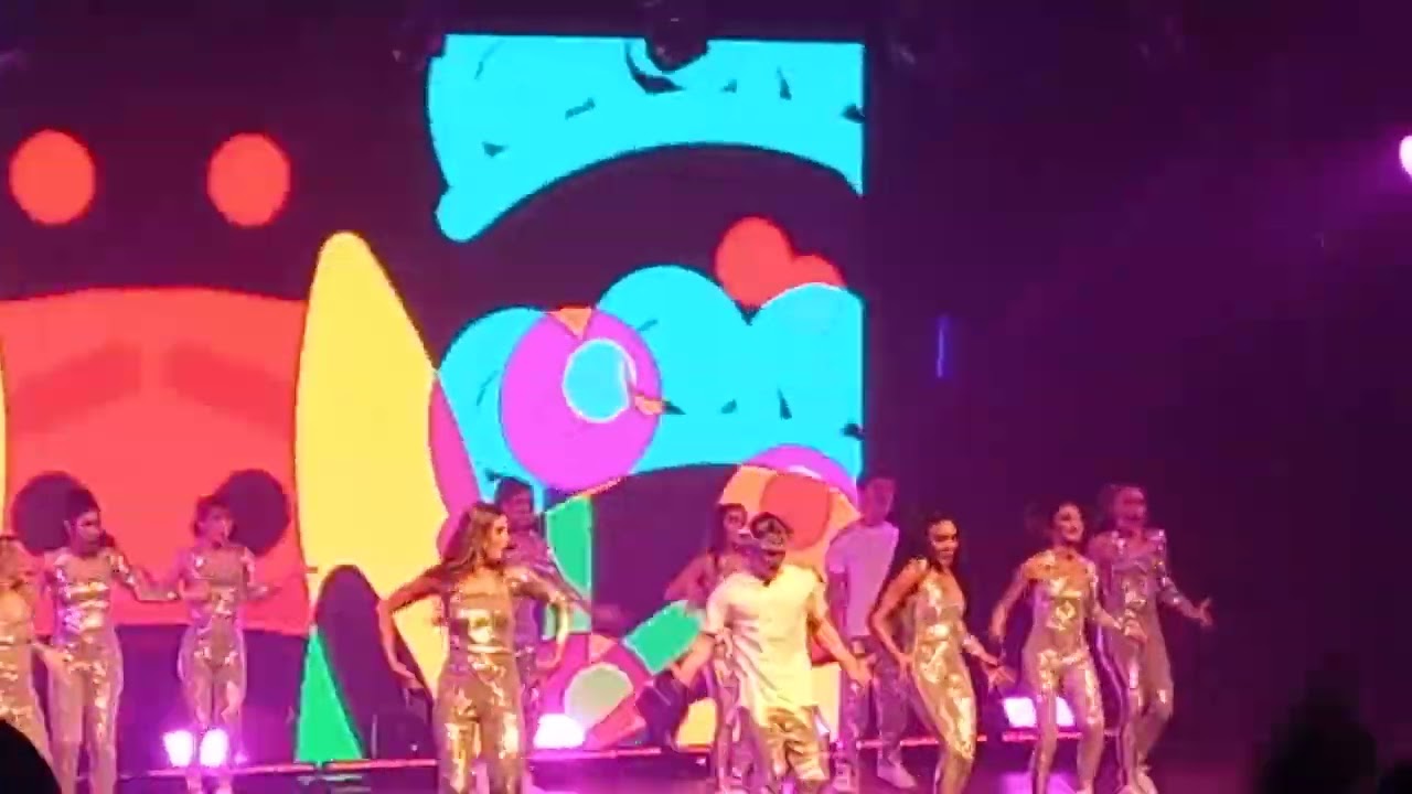 Who Would Think That Love - Show Now United Porto Alegre Wave Your Flag Tour  (11/03/22)❤