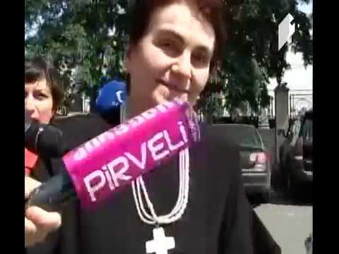 შორენა თეთრუაშვილის სასამართლოში მისვლის კადრები