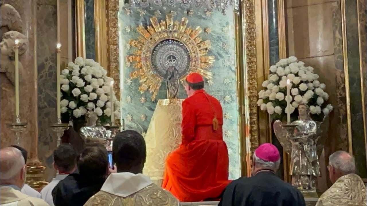 Claustro Magno tras Novena de la Virgen del Pilar 2023 #pilaristasdelmundo