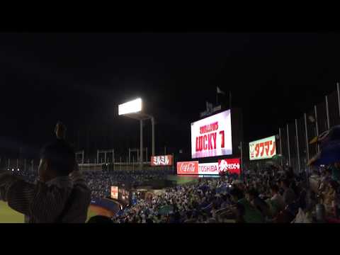 ヤクルトファンと一緒に東京音頭 in 神宮球場 2015.9.10