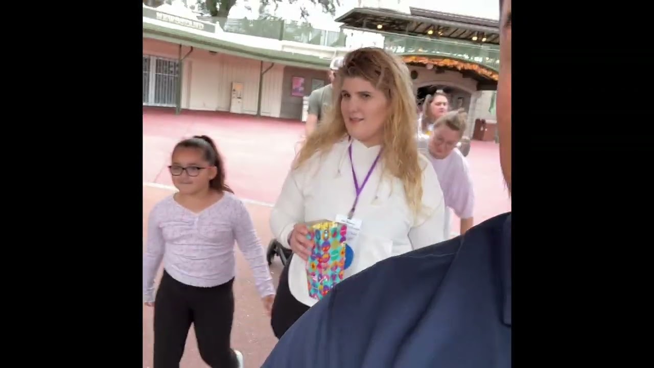 Jesse at Disney World Magic Kingdom best day ever pt 7