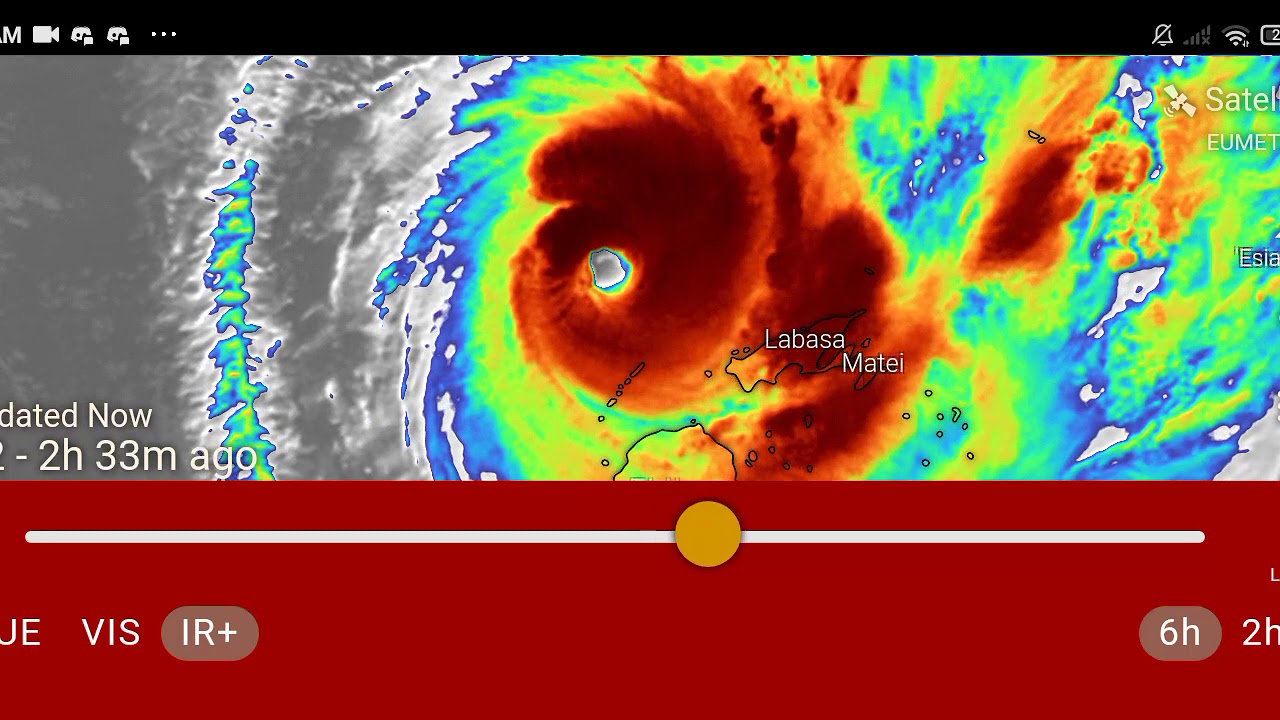 Cyclone Yasa doing eyewall replacement cycle