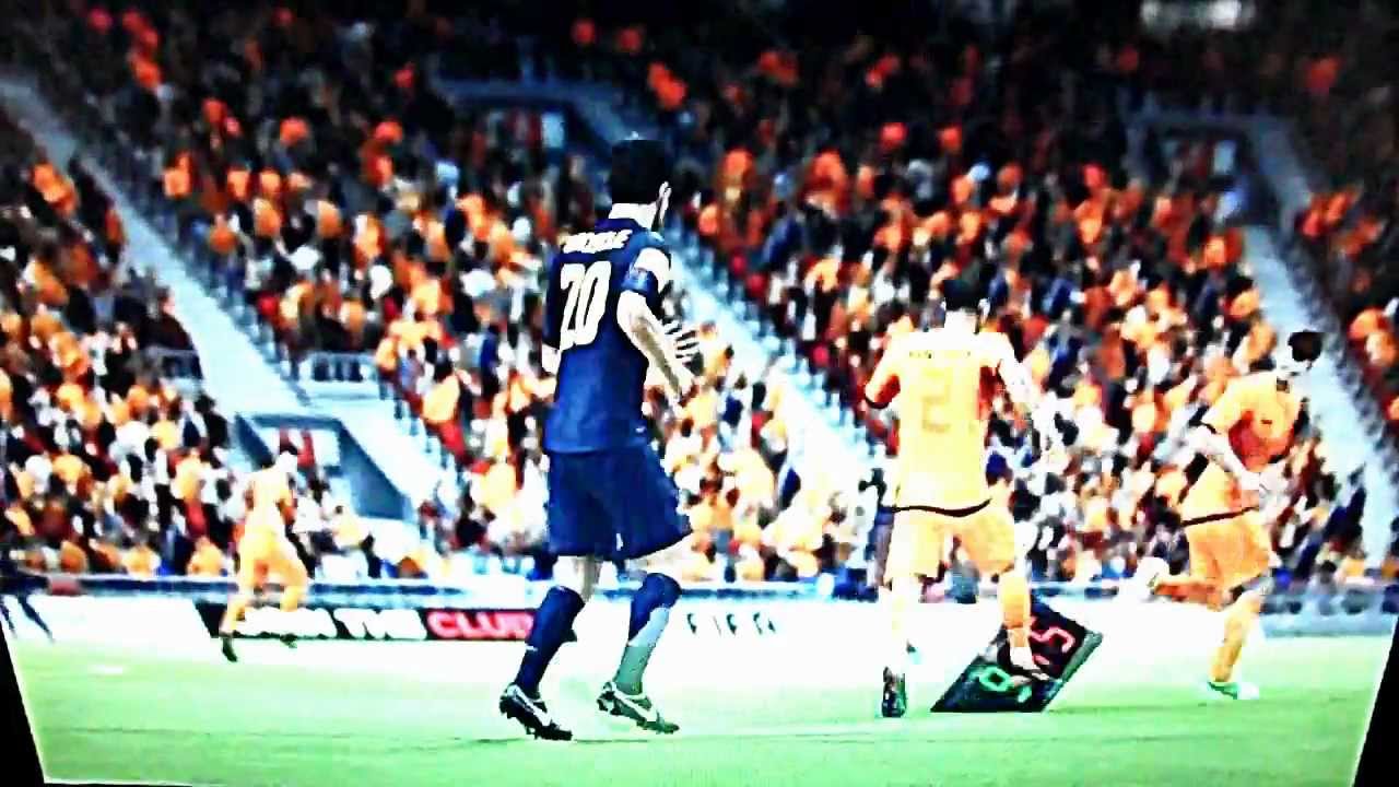 Fifa 13 glitch- substitution board ball!
