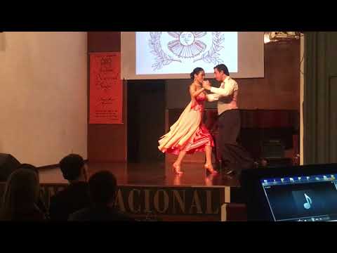 Jugando Jugando Vals. Cristal Yoo y Alan Vilches