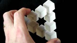 Continuous Triangle of Cubes Optical Illusion