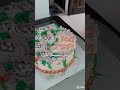 trendy roses cake