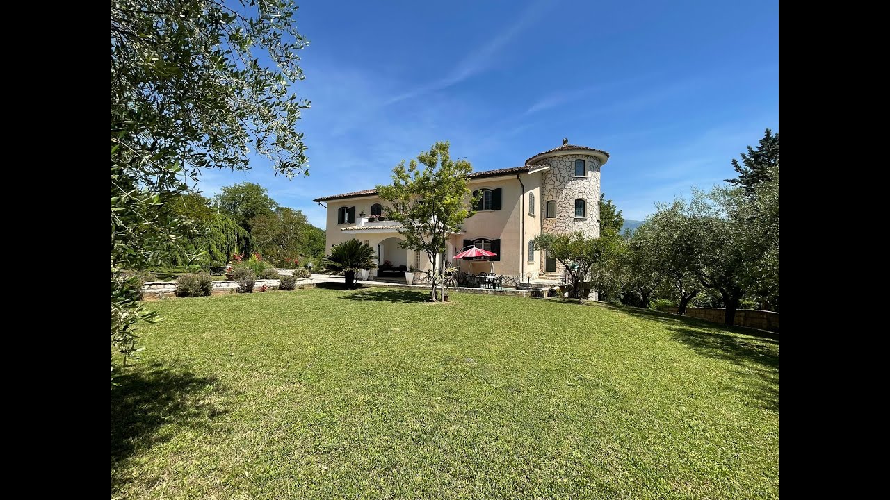 Casalvieri - Lazio - Italy. Villa for sale