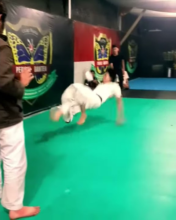 Tes kekuatan Ilmu laduni karomah kanjeng sunan kalijaga