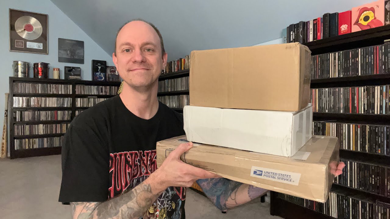 超レア:コレクターアイテムGuns N' Roses BOX Amazon.com: AQUARIUS Guns N' Roses Fun Box - Sturdy Tin Storage