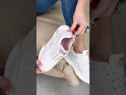 Повсякденні білі кросівки натуральна шкіра з перфорацією, видео 1
