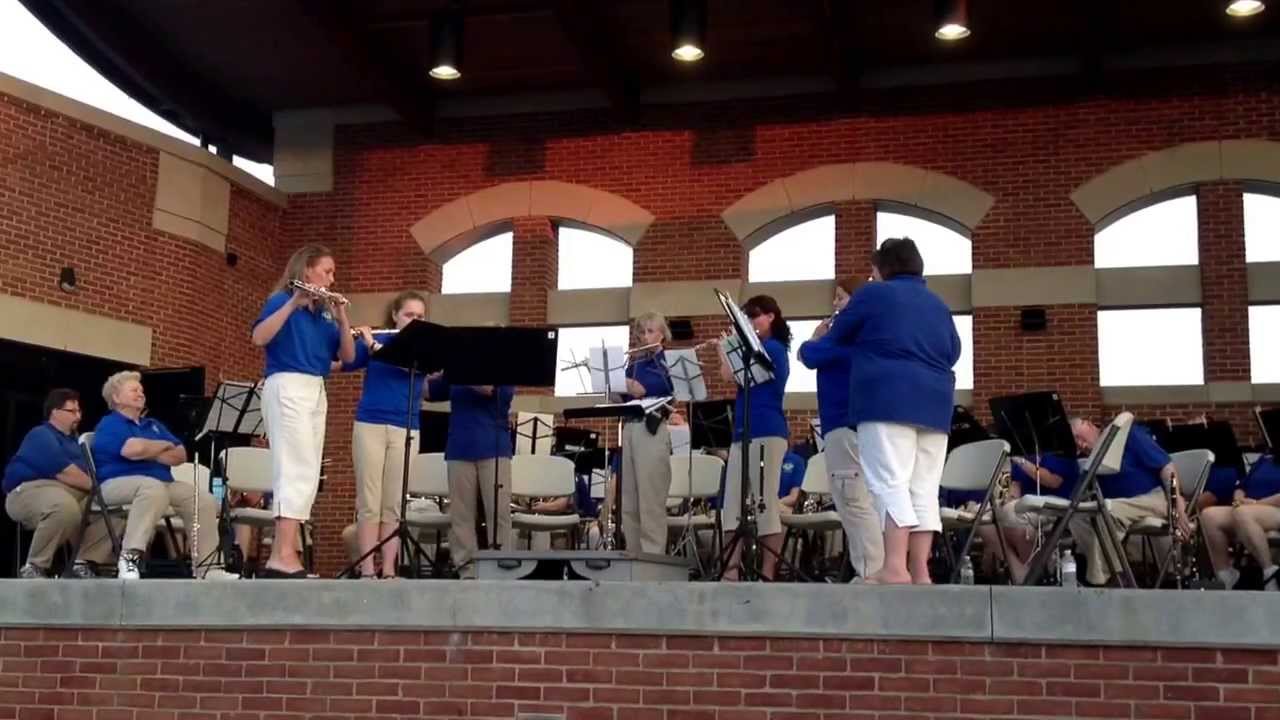 Valparaiso Community University Concert Band Flute choir performs