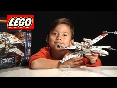 X-WING STARFIGHTER / FIGHTER - LEGO Star Wars Set 9493 - Time-lapse/Stop Motion Build, Review