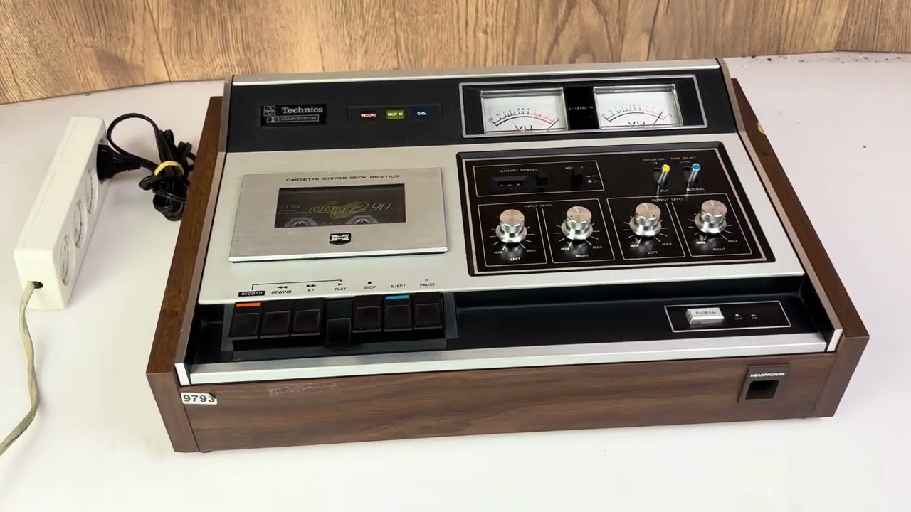 Technics RS-271US Cassette Deck - YouTube